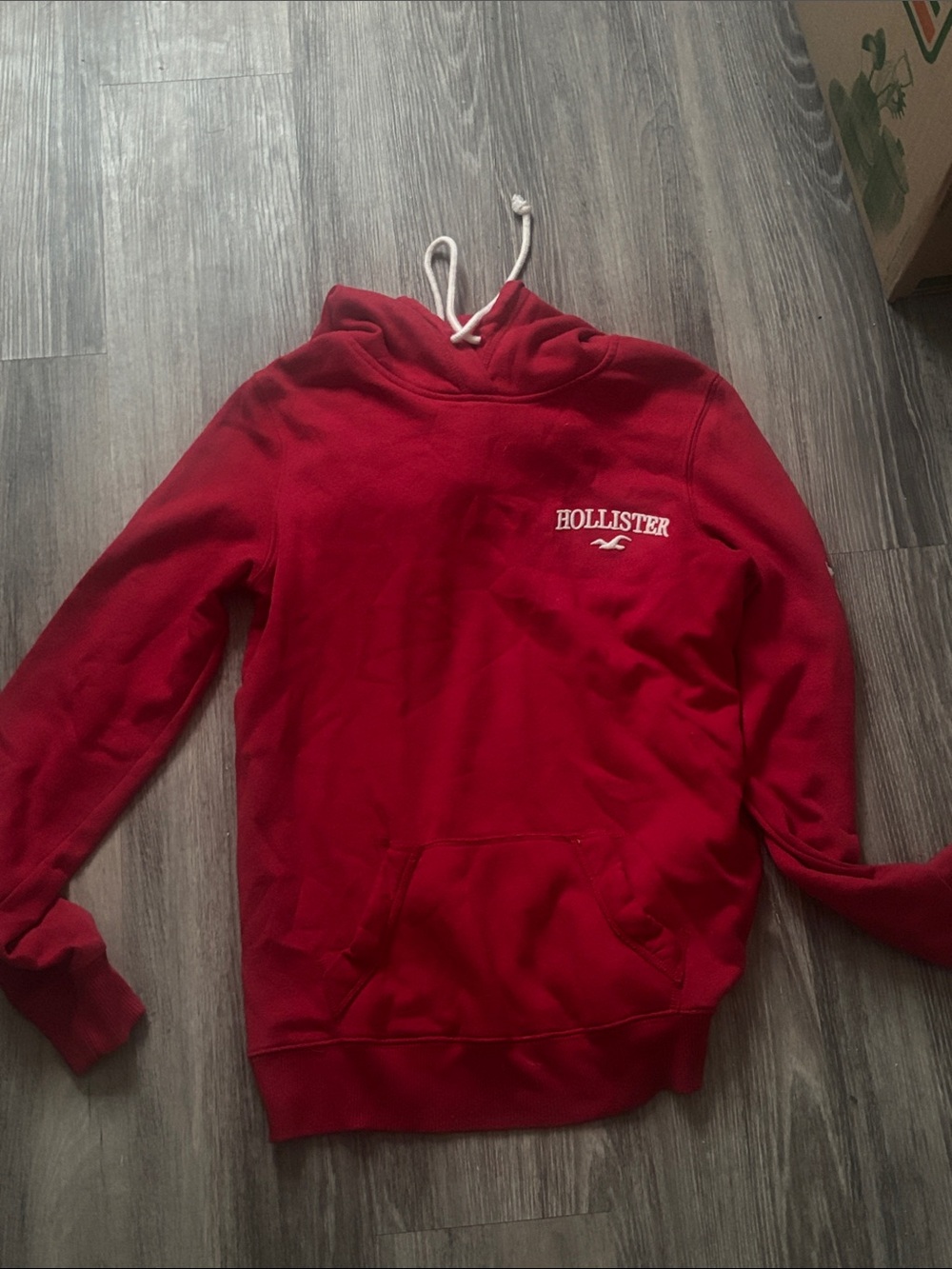 Hollister Men's Red Crewneck Hoodie Sweatshirt